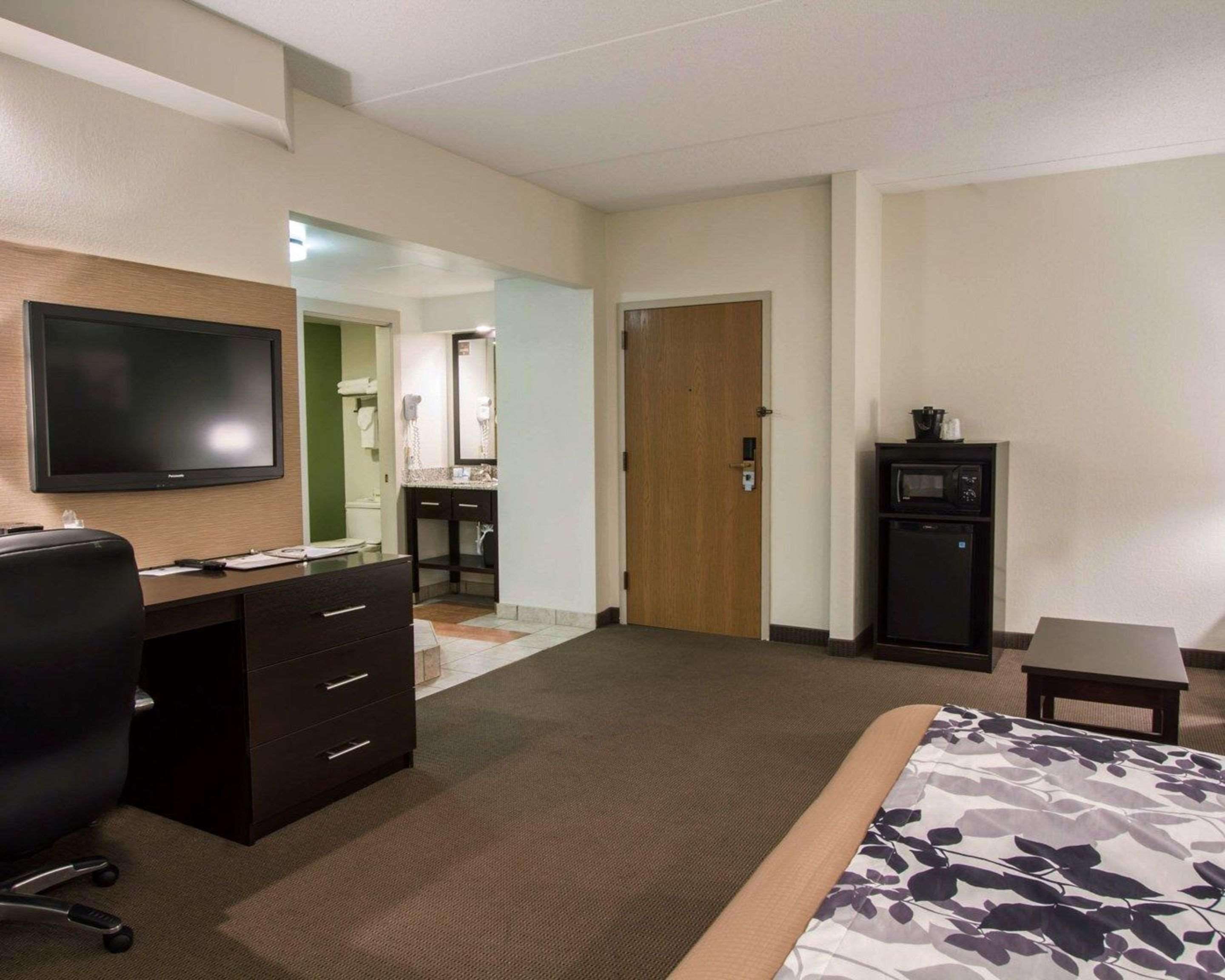Sleep Inn & Suites Buffalo Airport Cheektowaga Eksteriør billede