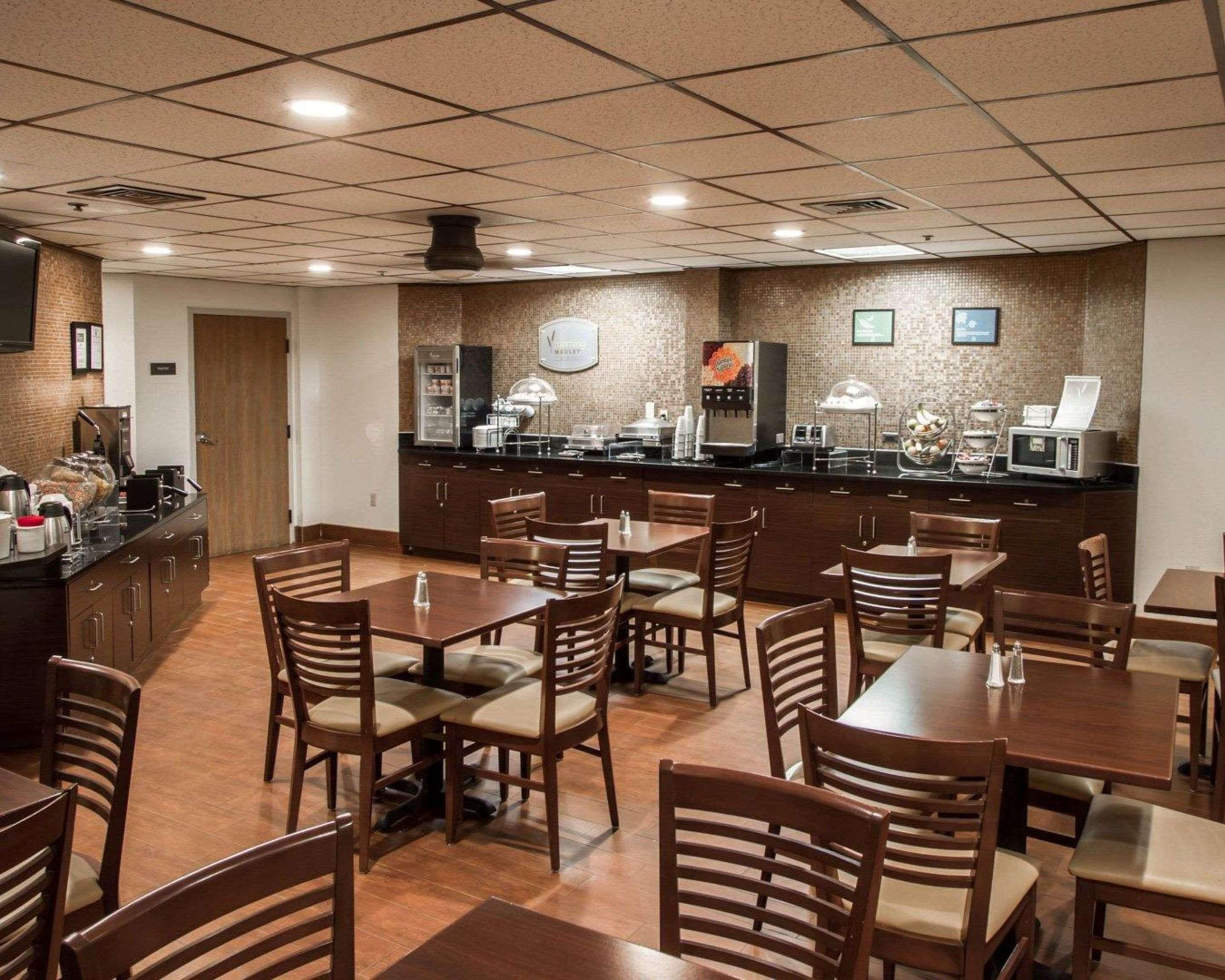 Sleep Inn & Suites Buffalo Airport Cheektowaga Eksteriør billede